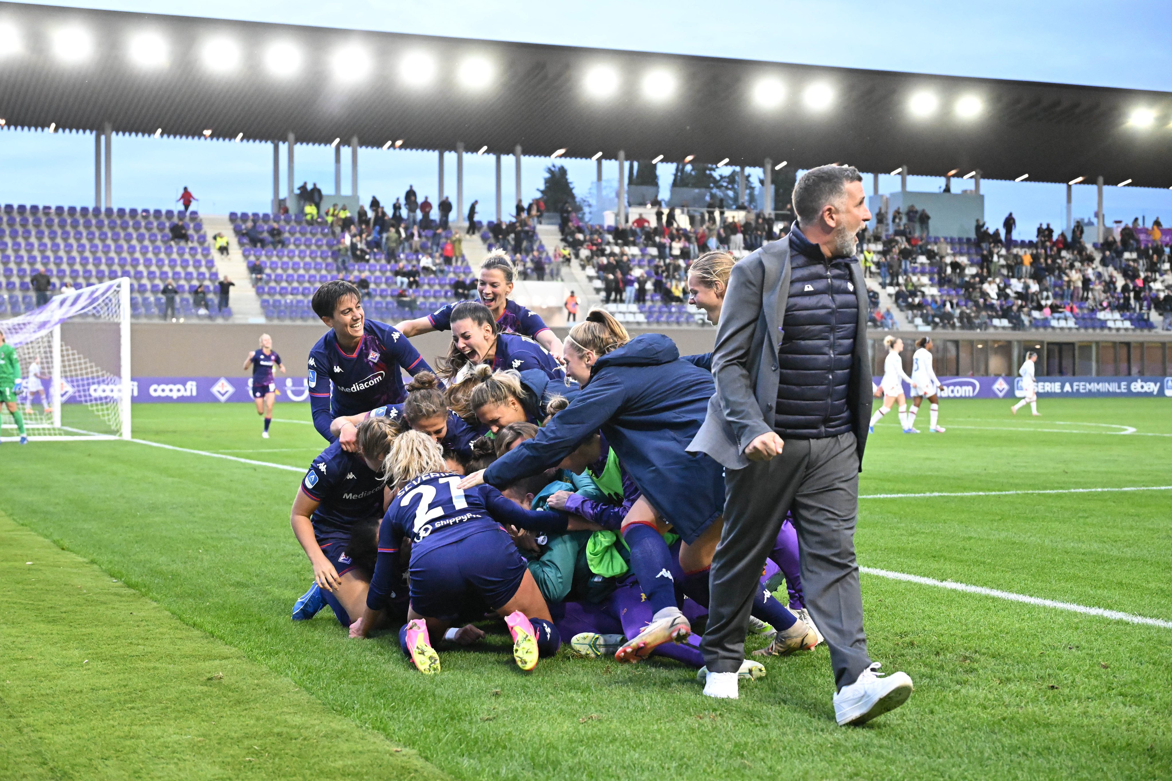 Academia Acf Fiorentina Femminile Vs San Marino Fotografia Editorial -  Imagem de campo, campeonato: 207851432